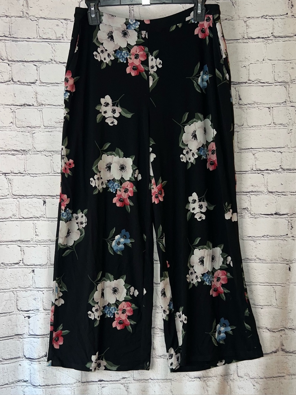 J. Jill High Waisted Full Leg Cropped Floral Pants Size Medium